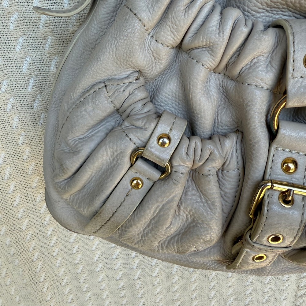 Michael Kors Leather Shoulder Bag Purse Hobo Satchel Jennings Neutral keychain - Picture 4 of 16